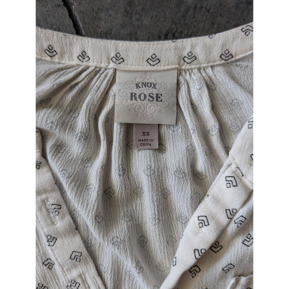Knox Rose Women's Casual Beige Patterned Long Sleeve Button‎ Up Shirt Top Blouse - Picture 2 of 3